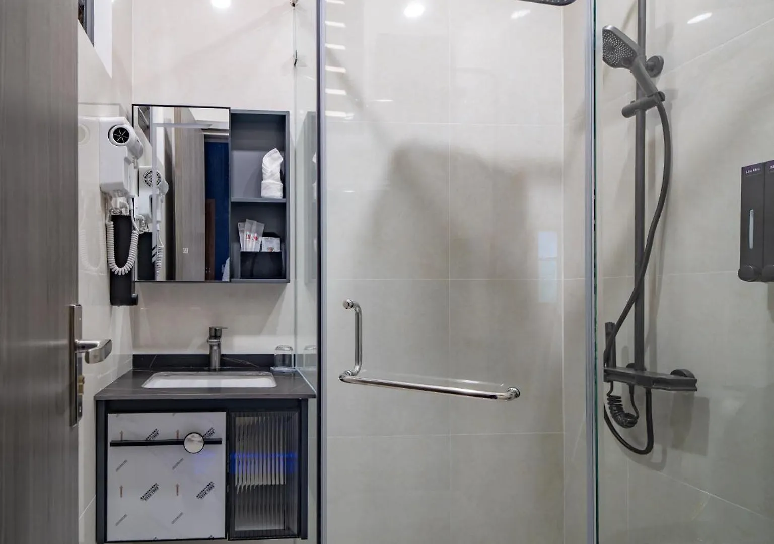 Hotel Chiic House 6 - Khach San Tinh Yeu Vung Tau